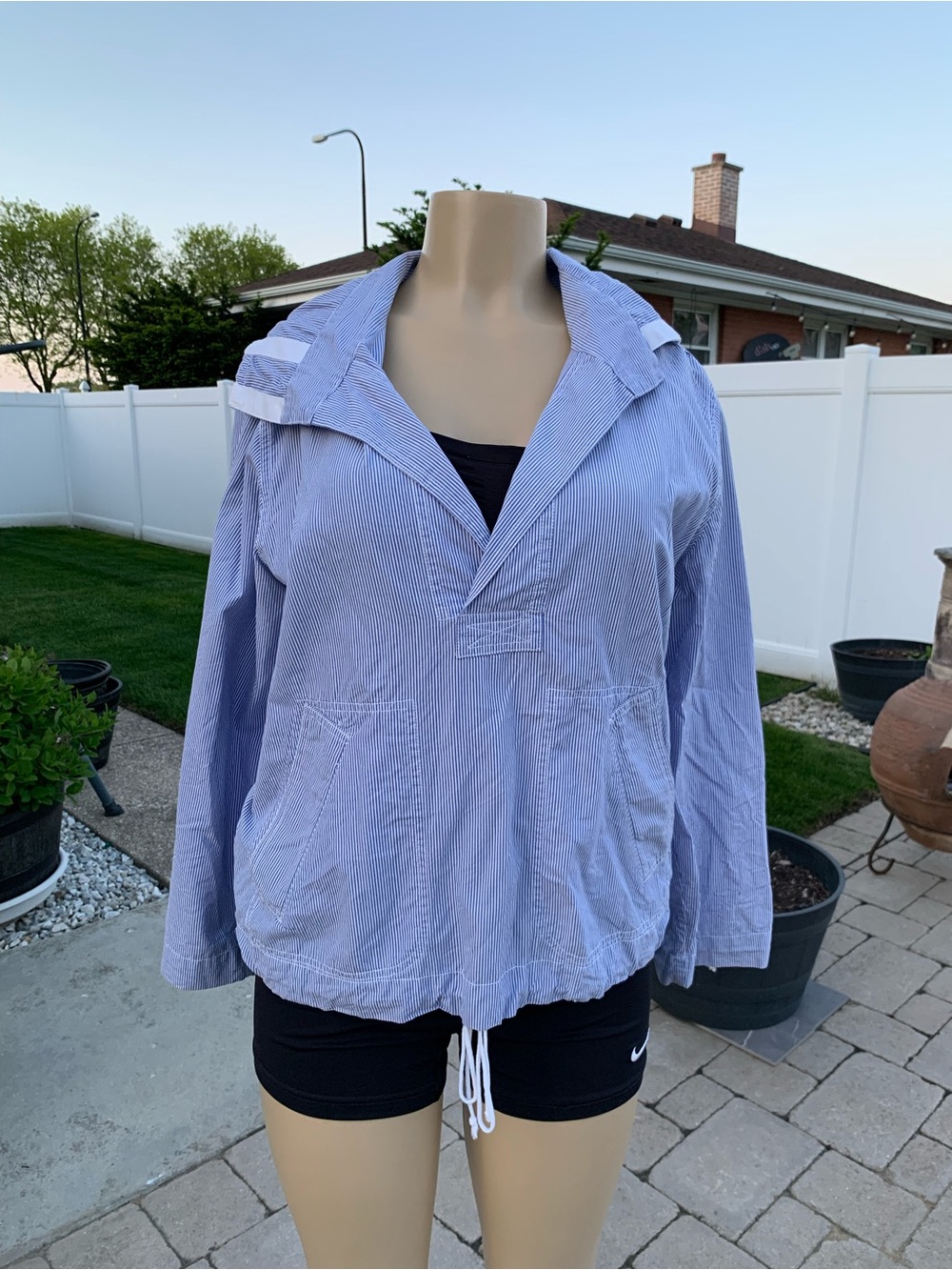J Crew Womans M Hooded Pullover Drawstring Hem Windbreaker size S
